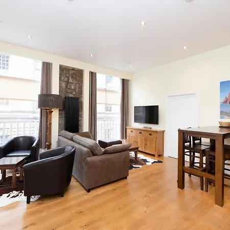 Joivy Stunning Flat Near St Giles Cathedral Apartment Edinburgh Exterior photo